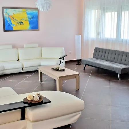 Lily Prázdninový dům